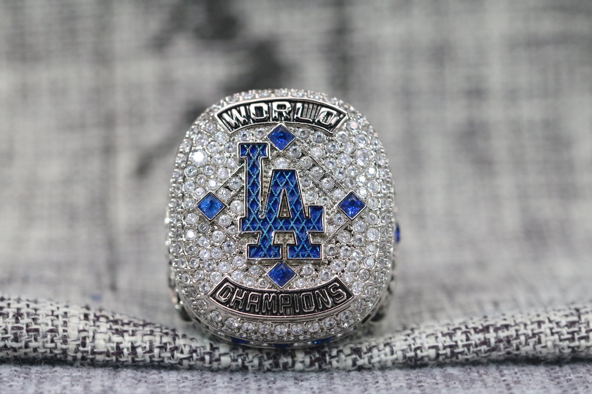 Los Angeles Dodgers World Series Ring (2024) - Premium Series - Rings For Champs, NFL rings, MLB rings, NBA rings, NHL rings, NCAA rings, Super bowl ring, Superbowl ring, Super bowl rings, Superbowl rings, Dallas Cowboys