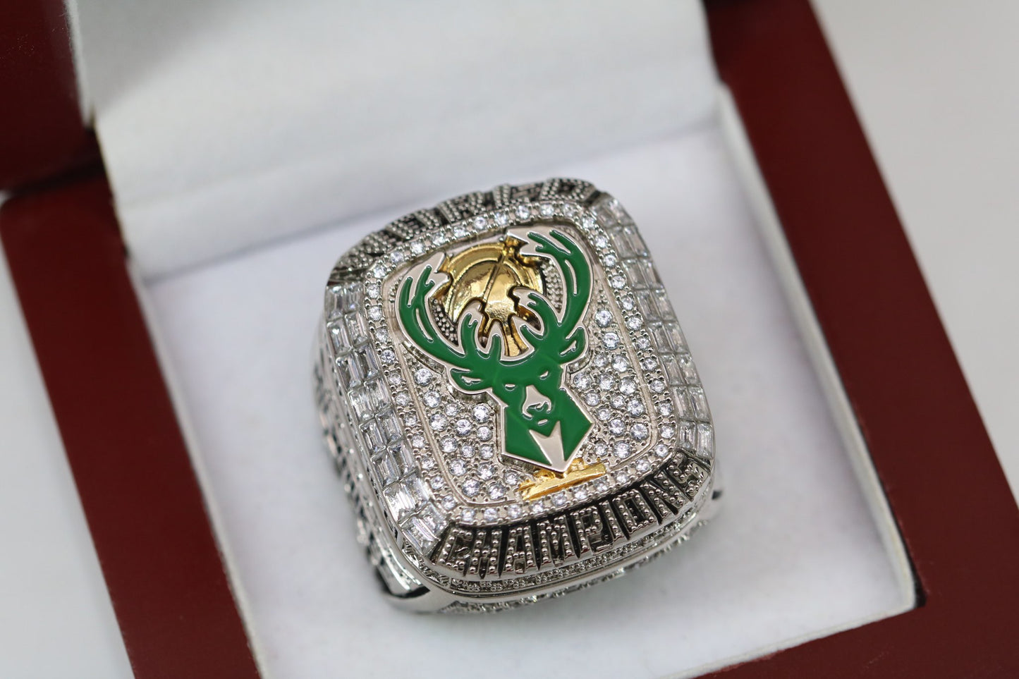 Milwaukee Bucks NBA Championship Ring Replica (2021) - Premium Series - Rings For Champs, NFL rings, MLB rings, NBA rings, NHL rings, NCAA rings, Super bowl ring, Superbowl ring, Super bowl rings, Superbowl rings, Dallas Cowboys