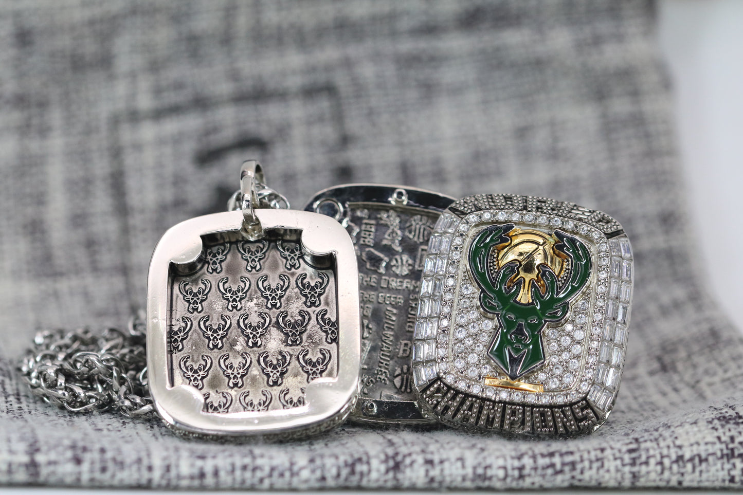 Milwaukee Bucks NBA Championship Ring and Pendant Replica Set (2021) - Premium Series - Rings For Champs, NFL rings, MLB rings, NBA rings, NHL rings, NCAA rings, Super bowl ring, Superbowl ring, Super bowl rings, Superbowl rings, Dallas Cowboys