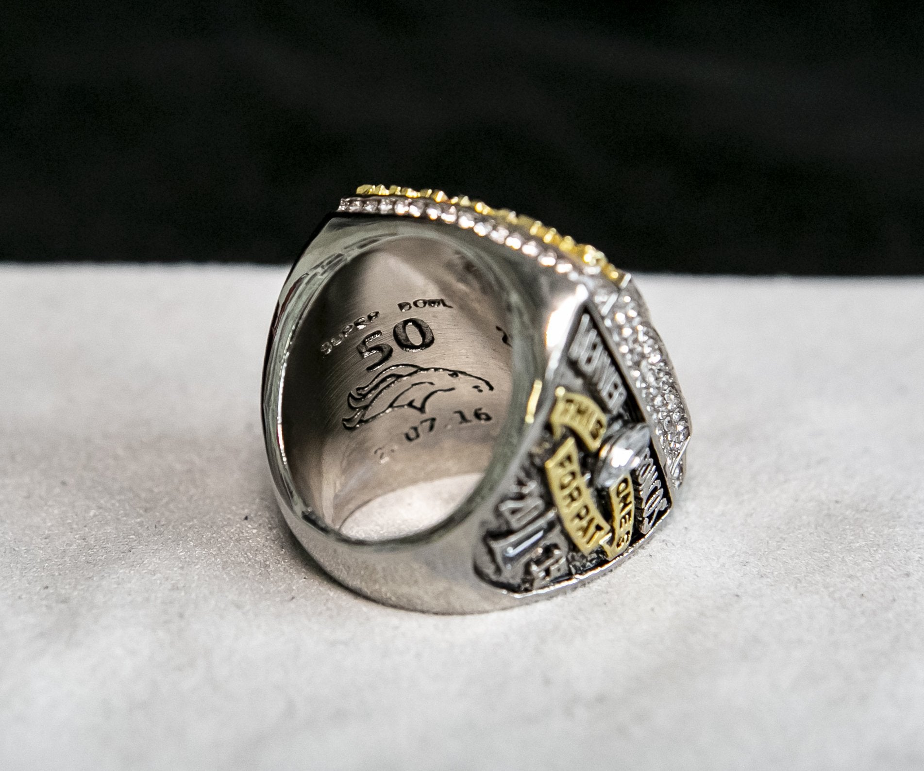 Denver Broncos Super Bowl Ring (2015) - Rings For Champs, NFL rings, MLB rings, NBA rings, NHL rings, NCAA rings, Super bowl ring, Superbowl ring, Super bowl rings, Superbowl rings, Dallas Cowboys