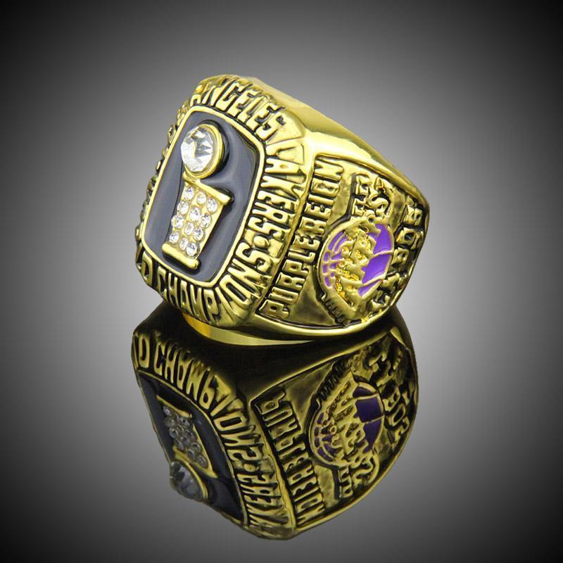 Los Angeles Lakers NBA Championship Ring (1985) - Kareem Abdul-Jabbar - Rings For Champs, NFL rings, MLB rings, NBA rings, NHL rings, NCAA rings, Super bowl ring, Superbowl ring, Super bowl rings, Superbowl rings, Dallas Cowboys