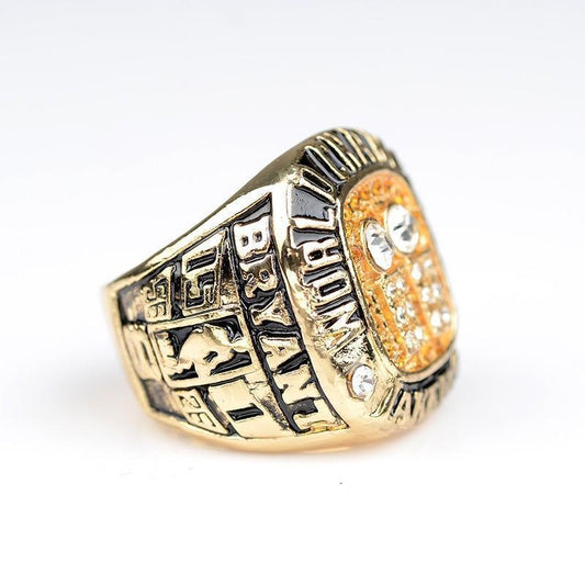 Los Angeles Lakers NBA Championship Ring (2001) - Kobe Bryant - Rings For Champs, NFL rings, MLB rings, NBA rings, NHL rings, NCAA rings, Super bowl ring, Superbowl ring, Super bowl rings, Superbowl rings, Dallas Cowboys