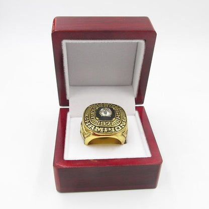 Pittsburgh Pirates World Series Ring (1971) - Rings For Champs, NFL rings, MLB rings, NBA rings, NHL rings, NCAA rings, Super bowl ring, Superbowl ring, Super bowl rings, Superbowl rings, Dallas Cowboys