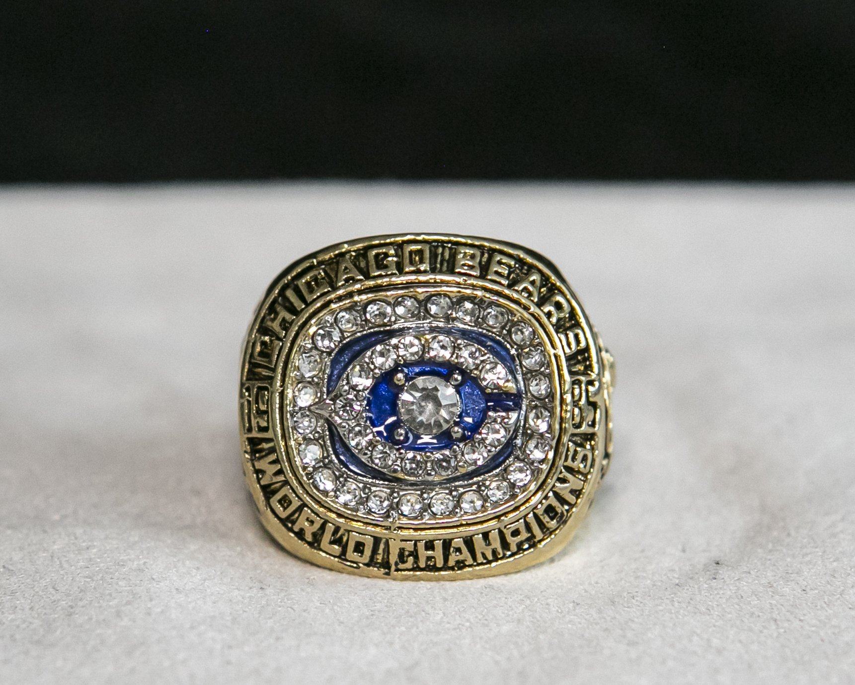 Chicago Bears Super Bowl Ring (1985) - Perry - Rings For Champs, NFL rings, MLB rings, NBA rings, NHL rings, NCAA rings, Super bowl ring, Superbowl ring, Super bowl rings, Superbowl rings, Dallas Cowboys