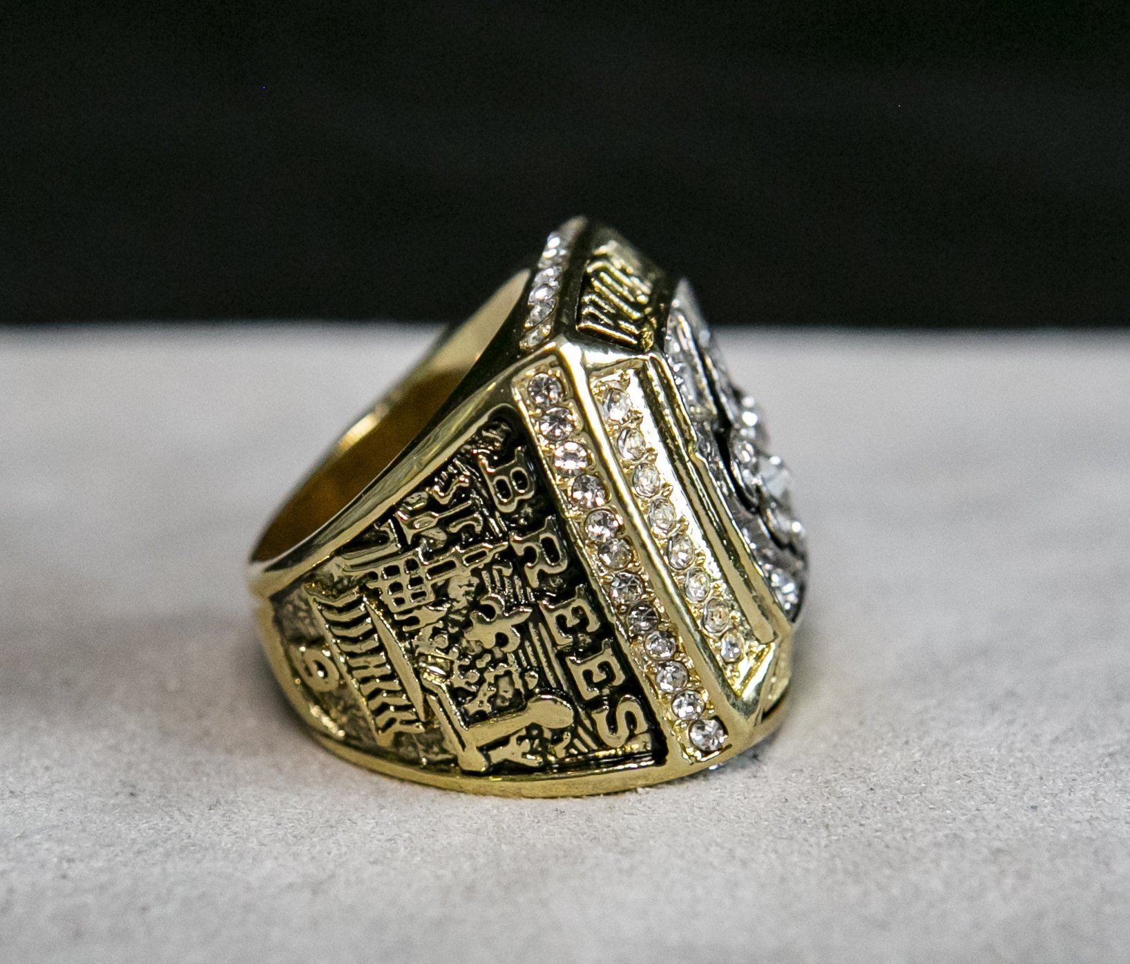 New Orleans Saints Super Bowl Ring (2009) - Rings For Champs, NFL rings, MLB rings, NBA rings, NHL rings, NCAA rings, Super bowl ring, Superbowl ring, Super bowl rings, Superbowl rings, Dallas Cowboys