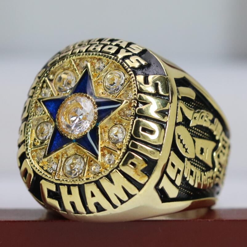 Dallas Cowboys Super Bowl Ring (1971) - Premium Series - Rings For Champs, NFL rings, MLB rings, NBA rings, NHL rings, NCAA rings, Super bowl ring, Superbowl ring, Super bowl rings, Superbowl rings, Dallas Cowboys