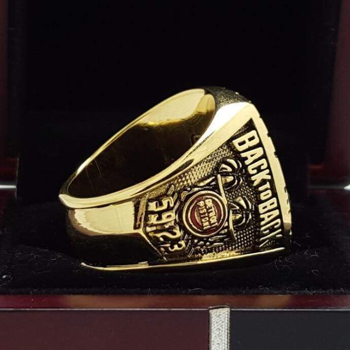 Detroit Pistons NBA Championship Ring (1990) - Premium Series - Rings For Champs, NFL rings, MLB rings, NBA rings, NHL rings, NCAA rings, Super bowl ring, Superbowl ring, Super bowl rings, Superbowl rings, Dallas Cowboys