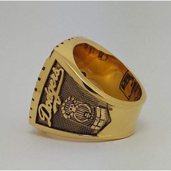 Los Angeles Dodgers World Series Ring (1988) - Premium Series - Rings For Champs, NFL rings, MLB rings, NBA rings, NHL rings, NCAA rings, Super bowl ring, Superbowl ring, Super bowl rings, Superbowl rings, Dallas Cowboys